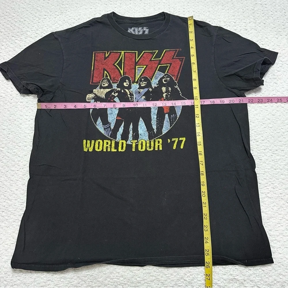 KISS World Tour 1977 Graphic Black T-Shirt Rock and Roll Women’s Size Large - Picture 3 of 7